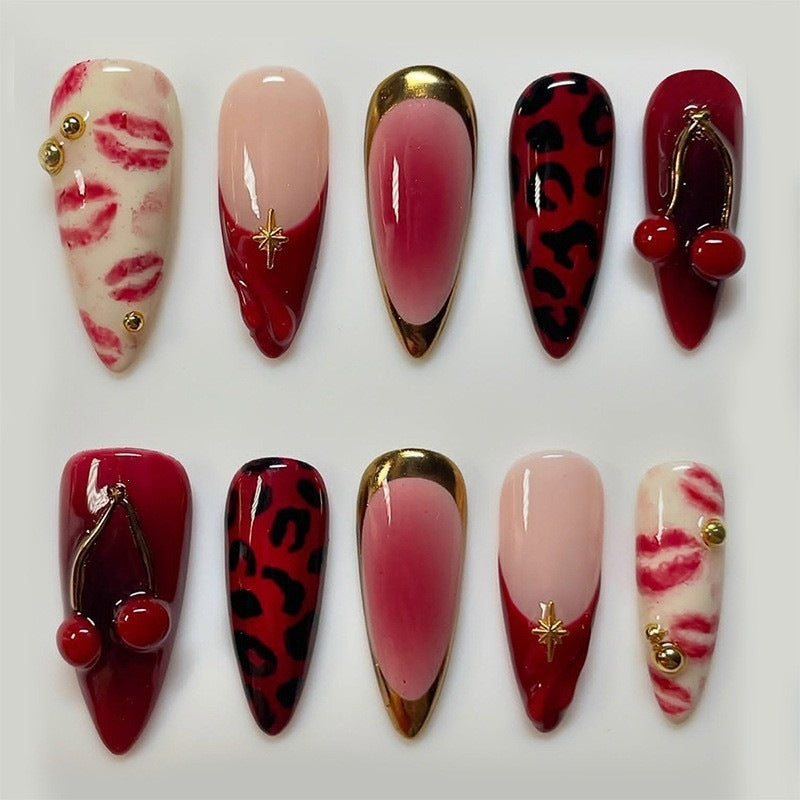 Artificial nail set with maritime motifs and colorful accents Stornfield