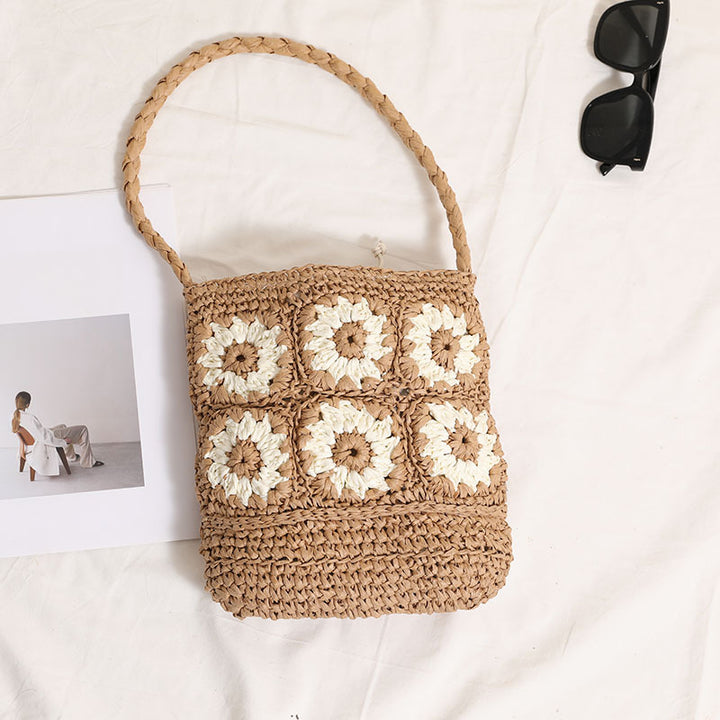 Handcrafted straw bag with floral patterns Stornfield
