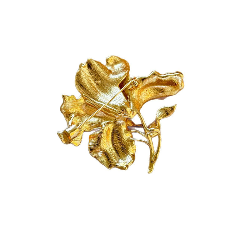 Elegant and Stylish Brooch Stornfield