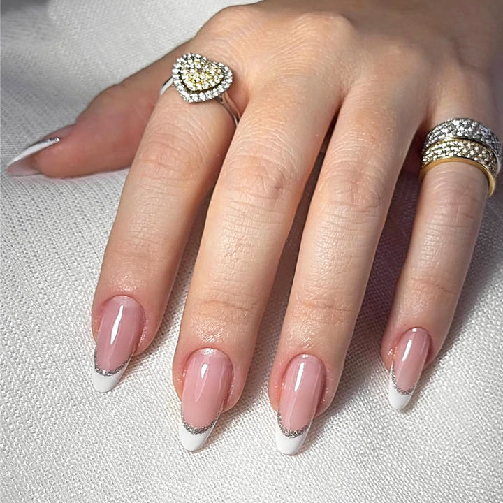 Artificial nail set with elegant glitter accents Stornfield