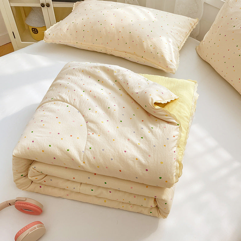 Ladies comfort duvet with delicate floral pattern and high-quality filling Stornfield