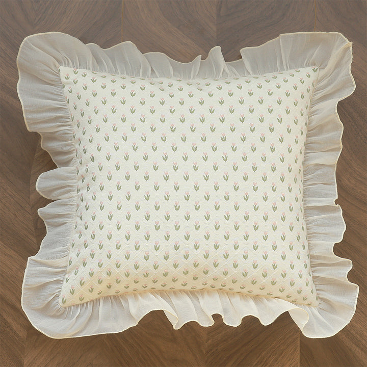 Elegant and luxurious decorative cushion