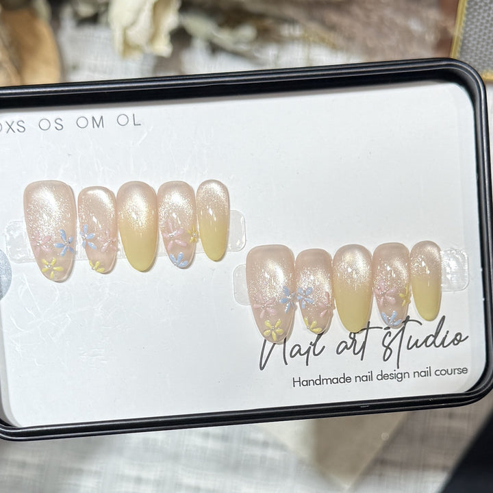 Stylish Press-On Nail Set with Floral Design Stornfield