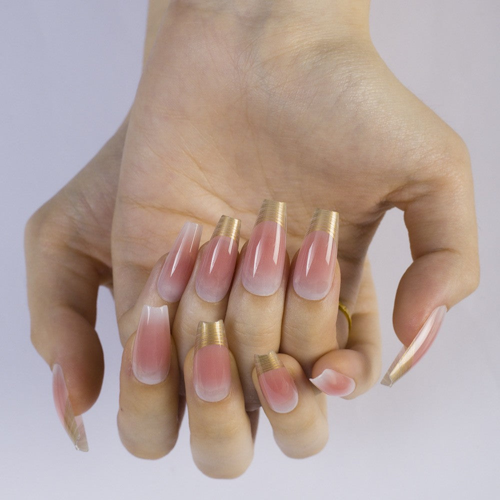 Elegant and Natural Nail Decoration Stornfield