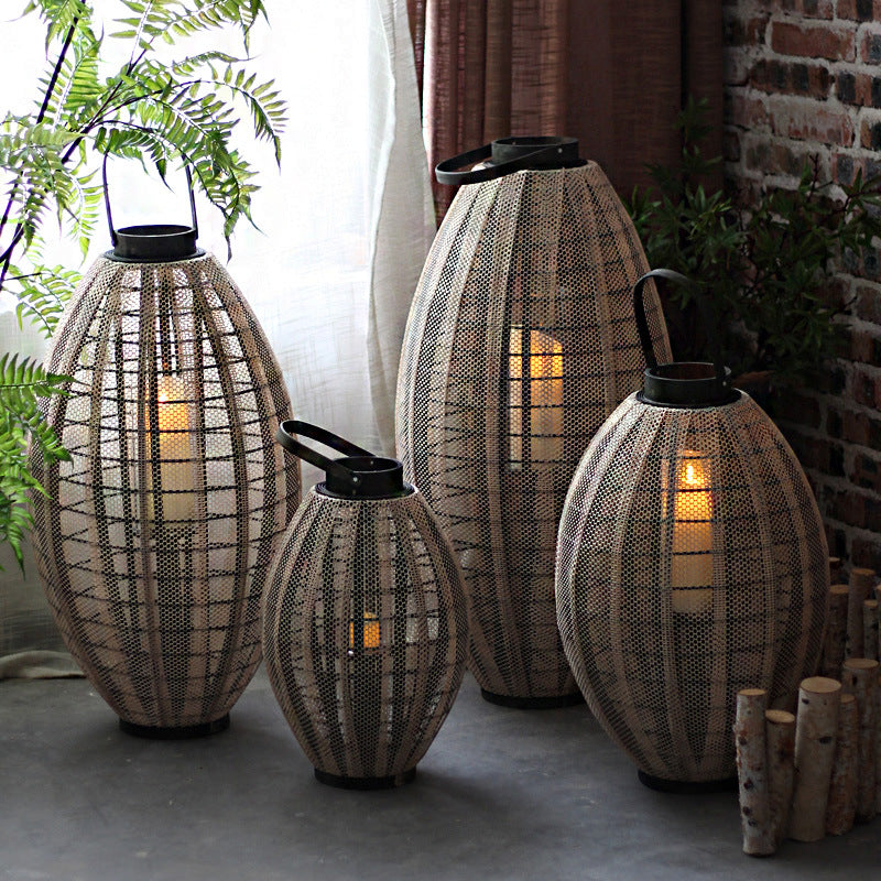 Elegant lantern with metal grid Stornfield