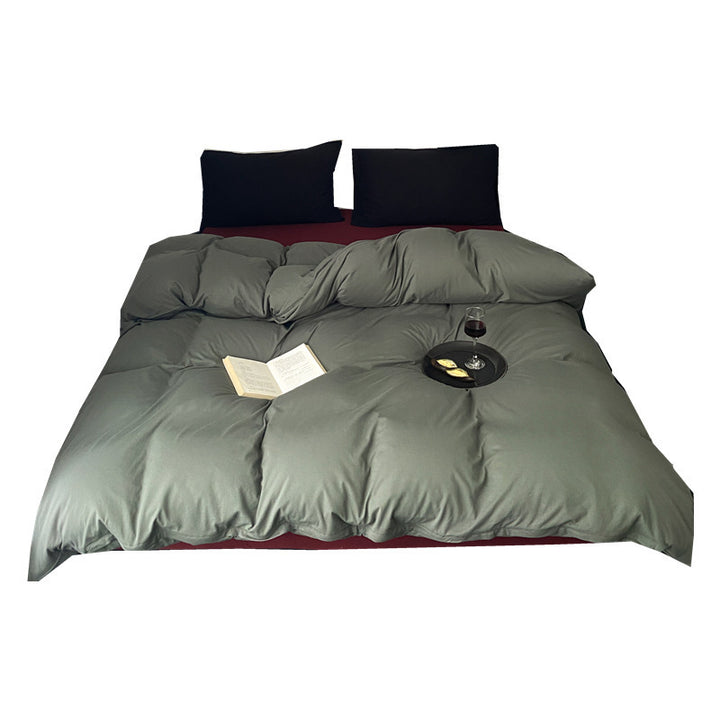 Voluminous year-round duvet with soft microfiber filling