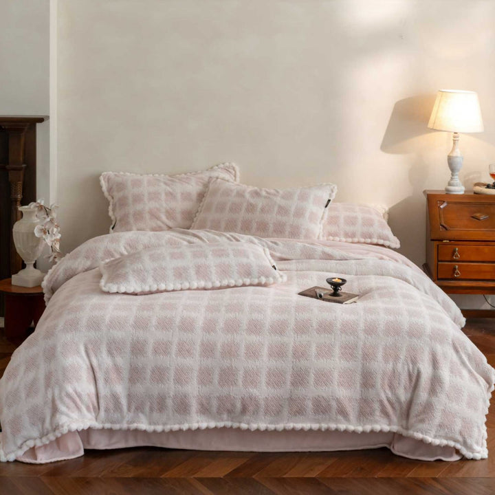 Quilted cotton Sherpa bedding set with floral embroidery structure