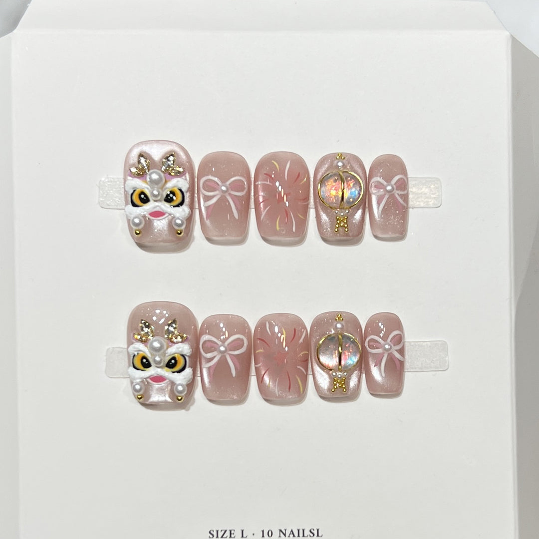 Artistic Themed Press-On Nail Set Stornfield