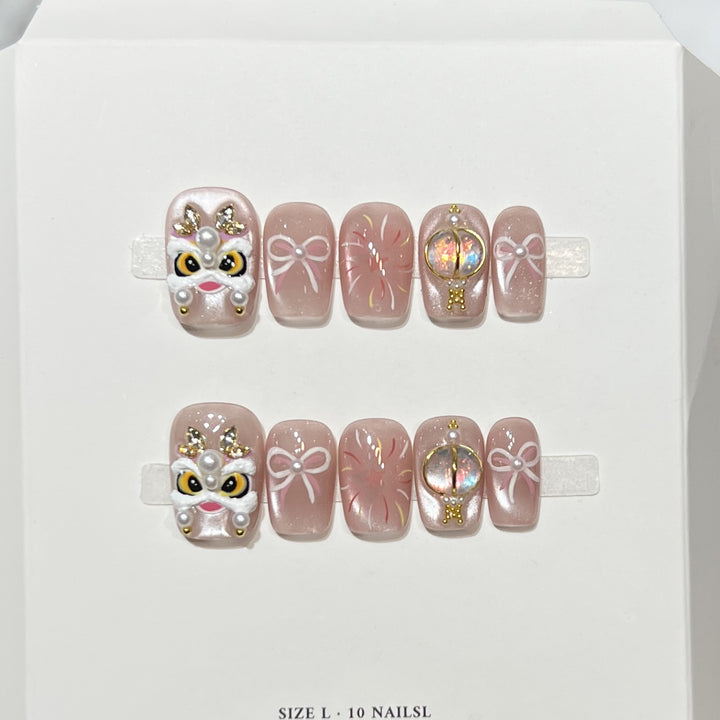 Artistic Themed Press-On Nail Set Stornfield