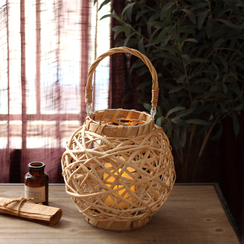 Decorative lantern made of woven natural material Stornfield