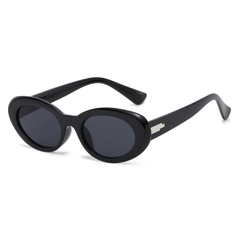 Ladies fashionable Cat-Eye glasses with trendy thick frame Stornfield