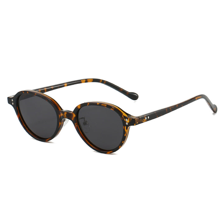 Women's vintage-inspired sunglasses with stylish oval frame Stornfield