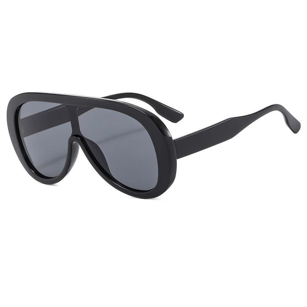 Ladies fashionable sunglasses with wide frame Stornfield