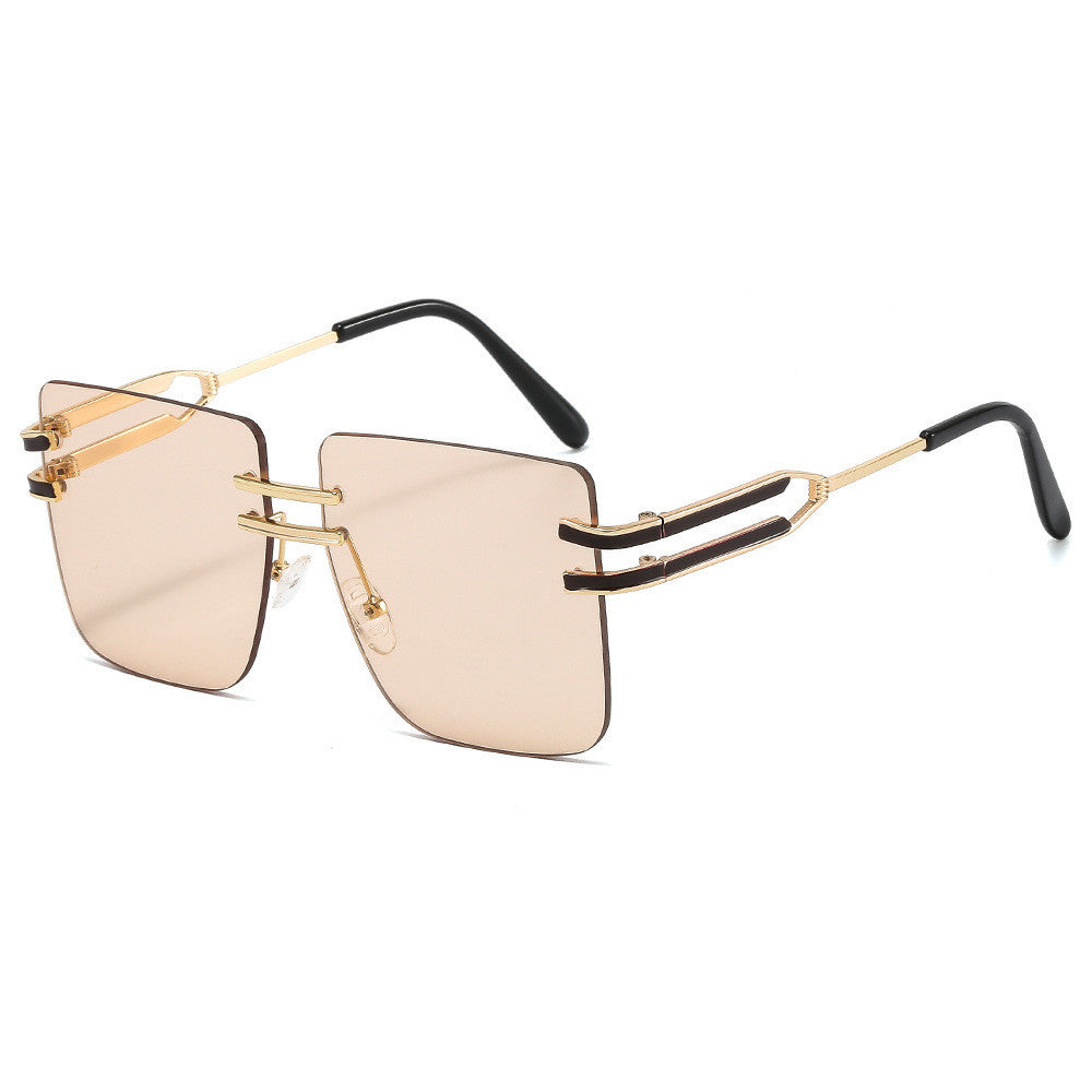 women's fashionable sunglasses with extravagant frame and delicate accents Stornfield