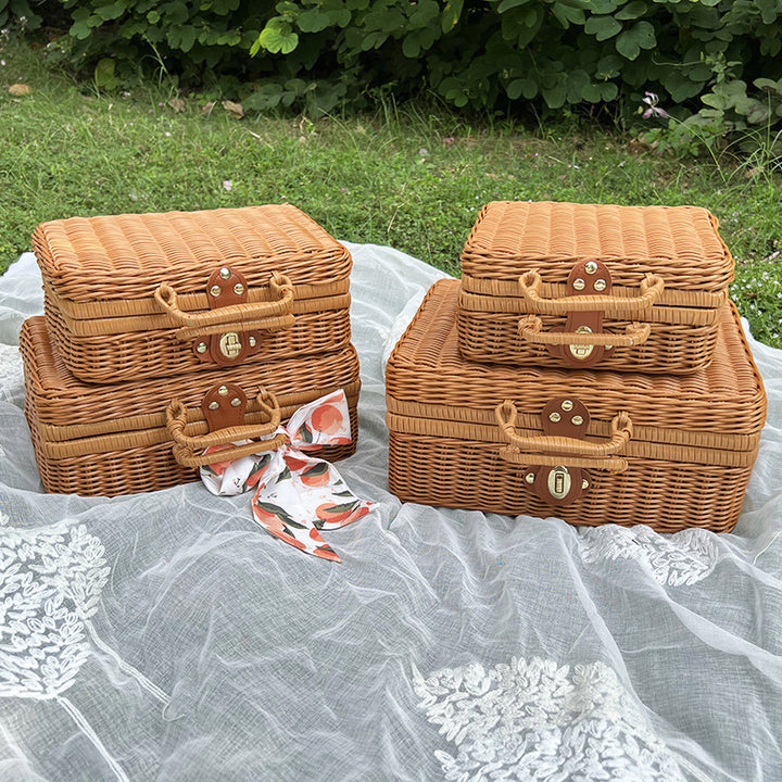 Woven Picnic Basket Stornfield
