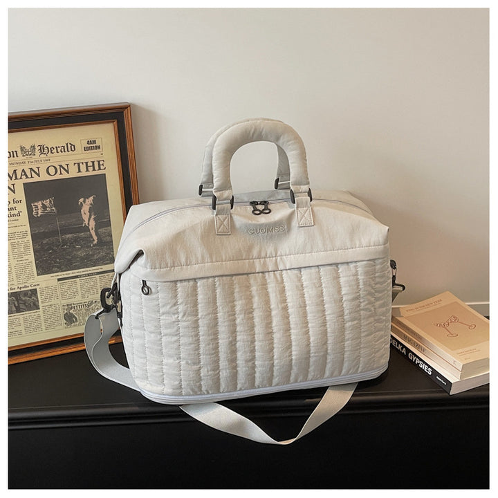 Functional travel bag with padded outer layer Stornfield