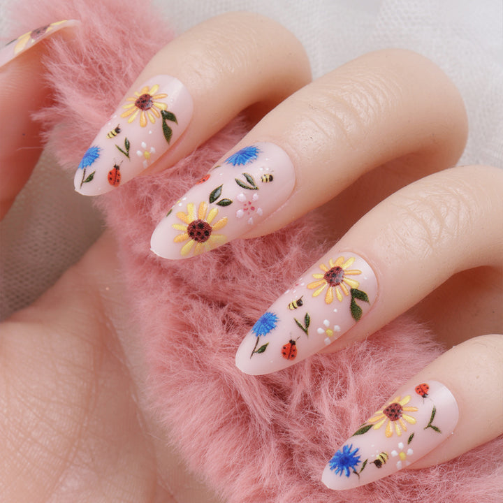 Floral Embellished Press-On Nail Art Set Stornfield