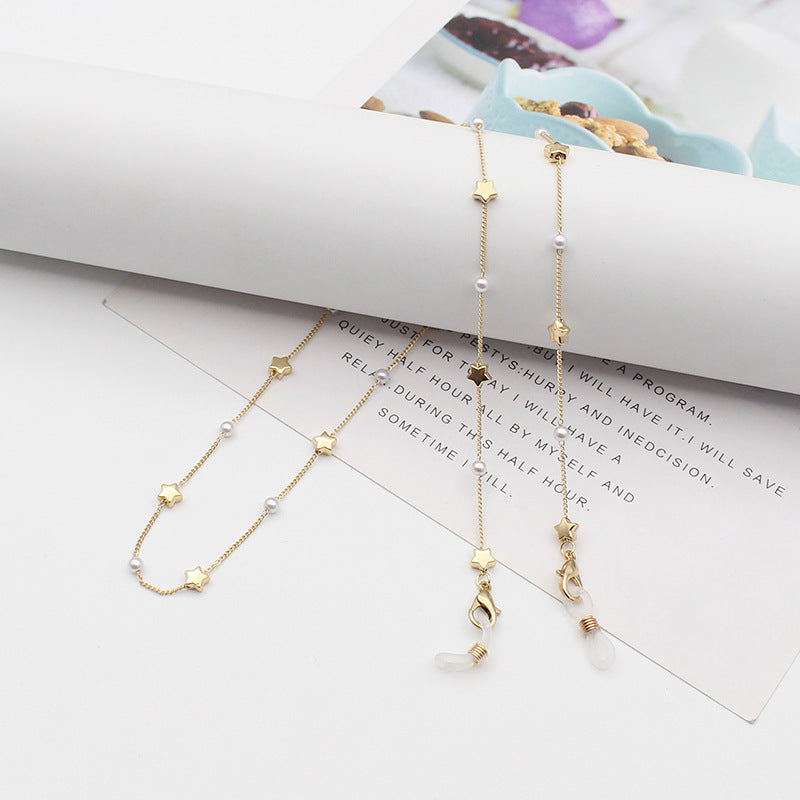 Elegant Pearl Chain Eyewear Holder Stornfield