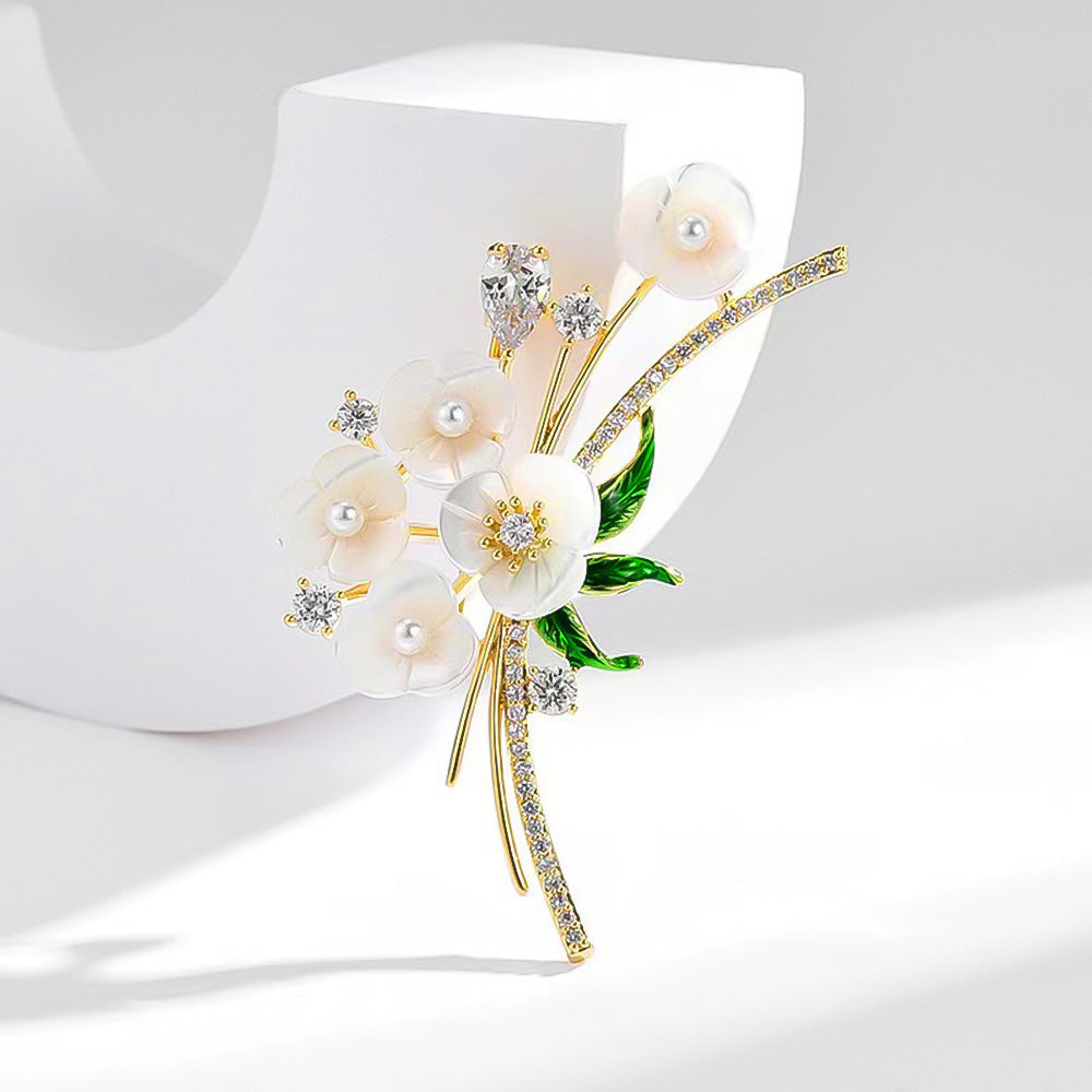 Exquisite Flower Brooch Stornfield
