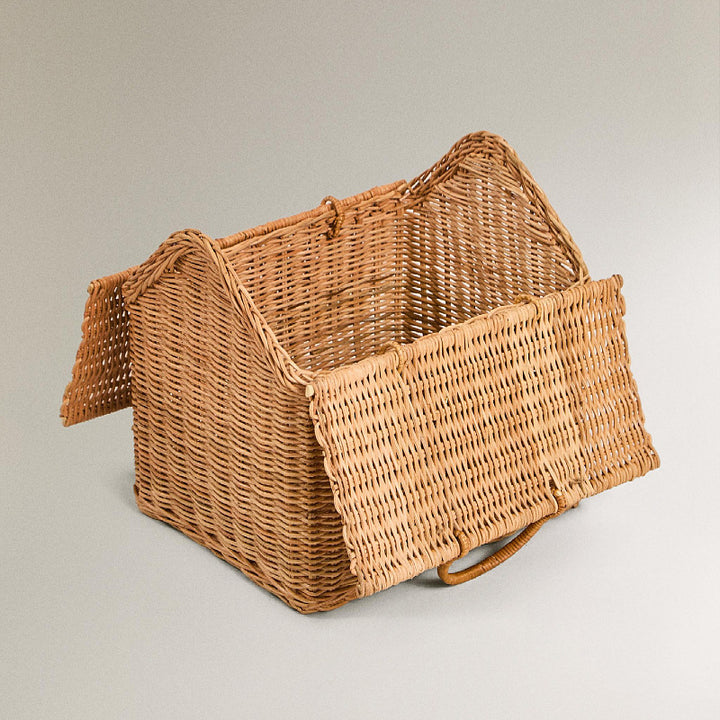 Playful storage basket in house design Stornfield