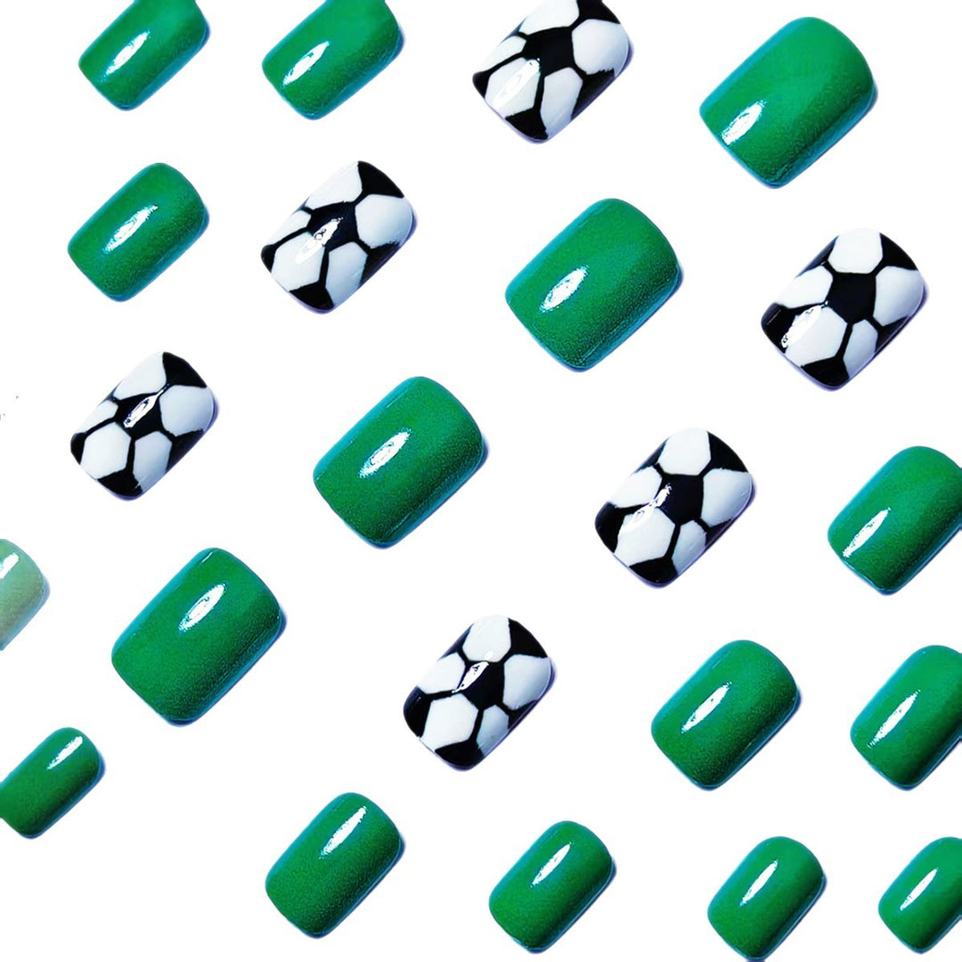 Artificial nails in sporty football design Stornfield