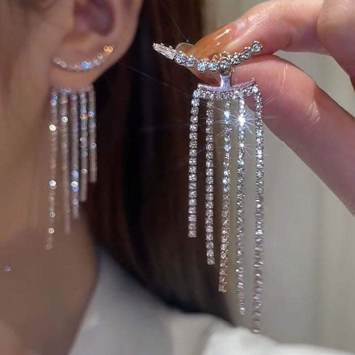 Sparkling earrings with drop design Stornfield