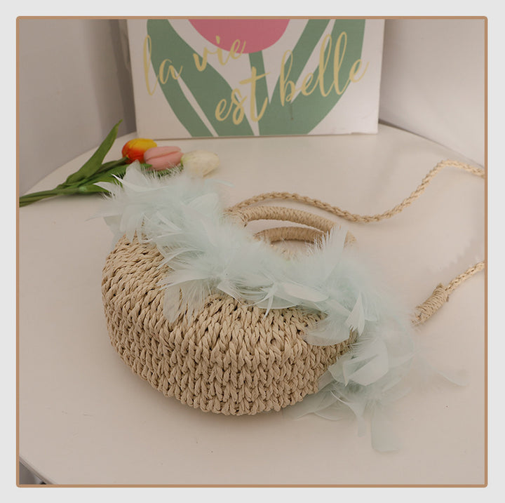 Elegant Basket Bag with Delicate Feather Details Stornfield