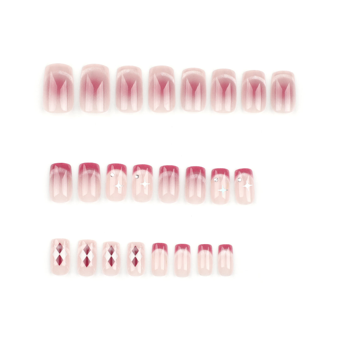 Glamorous nail art with high-gloss effect Stornfield