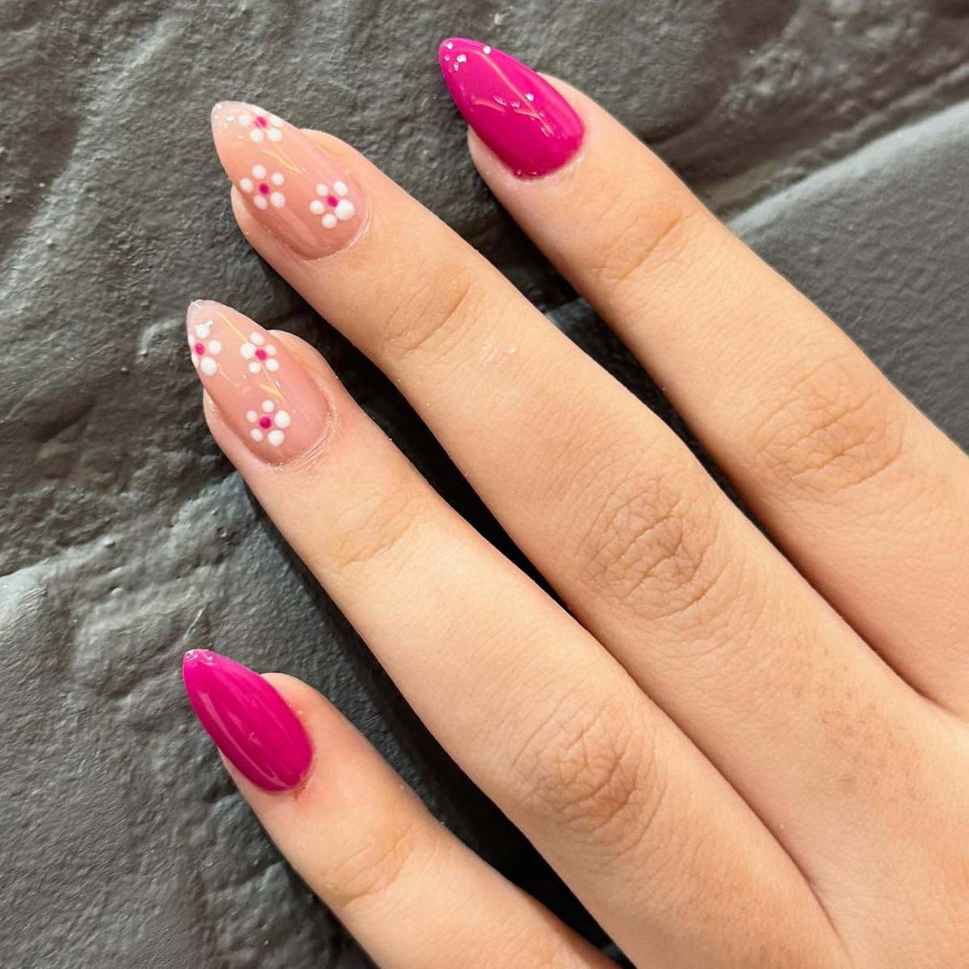 Elegant Floral Press-On Nails