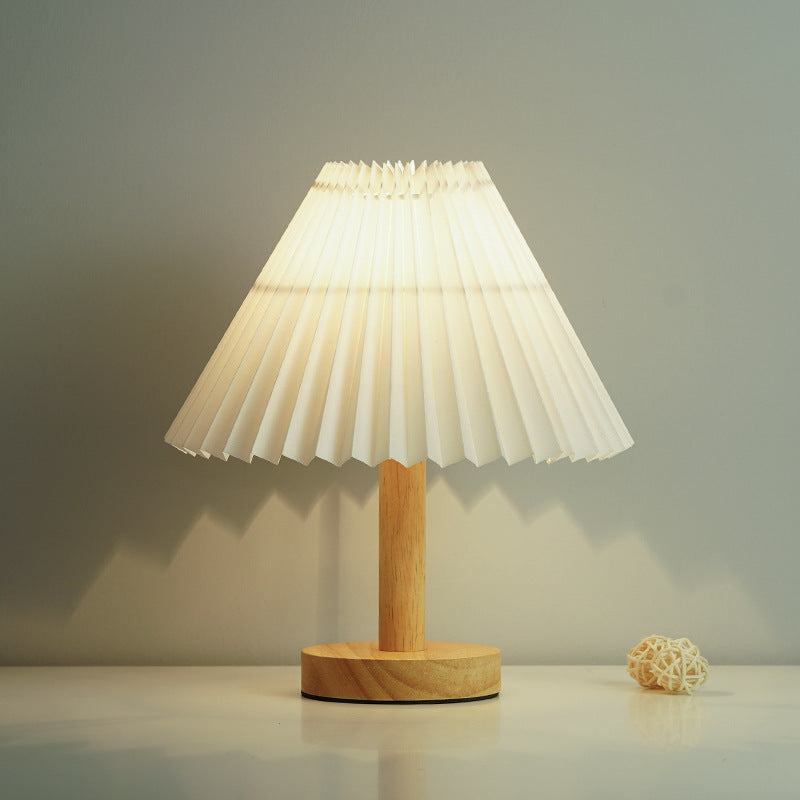 Modern Pleated Table Lamp