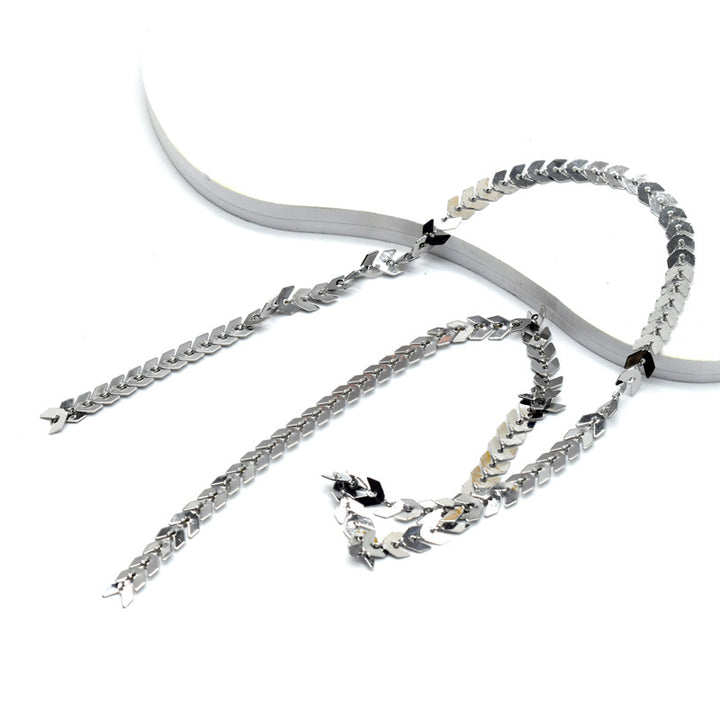 Elegant Gold Plated Eyewear Chain Stornfield