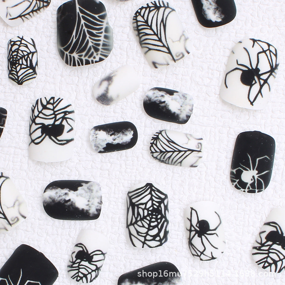 Spooky Spider-Themed Press-On Nails Stornfield