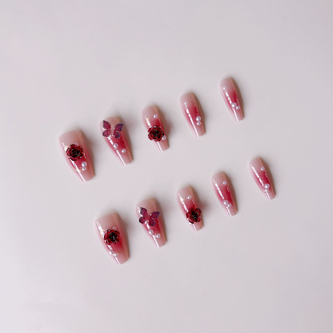Artificial nail set with elegant floral 3D decorations Stornfield