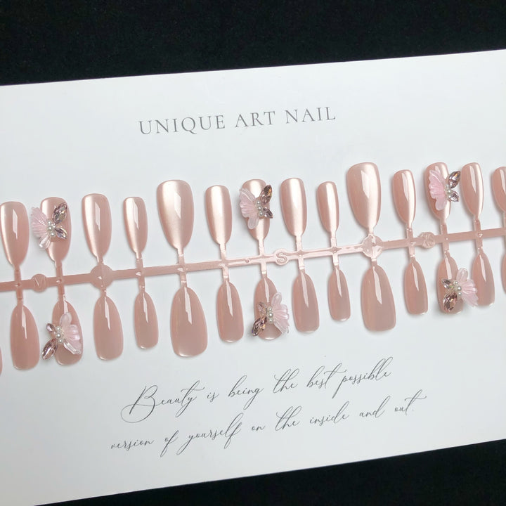 Floral-Embellished Press-On Nail Set