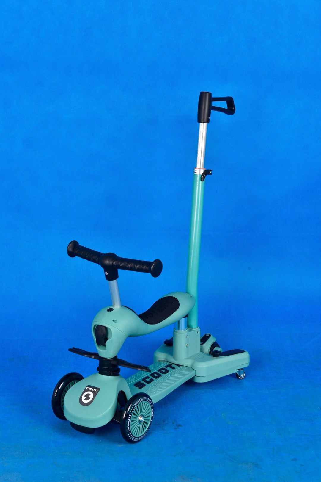 Versatile Three-Wheel Kick Scooter Stornfield