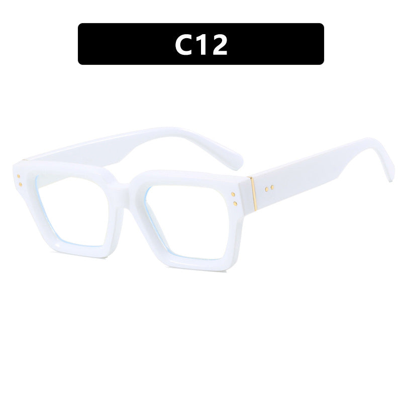 Women's trendy sunglasses in elegant oversized design Stornfield