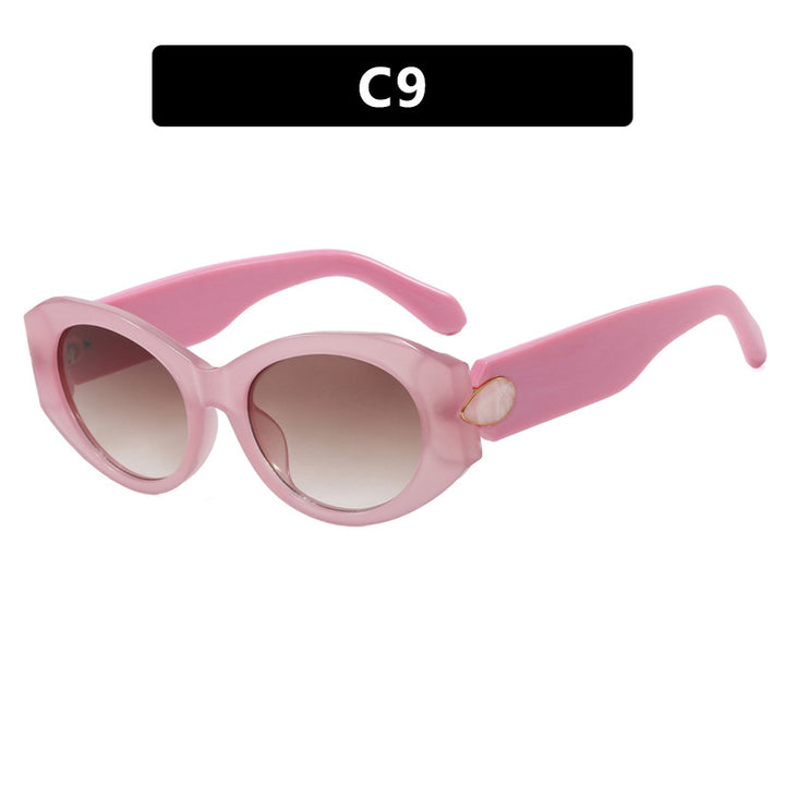 Women elegant sunglasses with stylish contours Stornfield