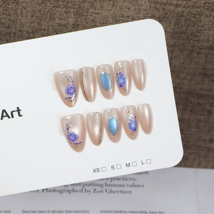 Elegant Floral Design Press-On Nails Stornfield