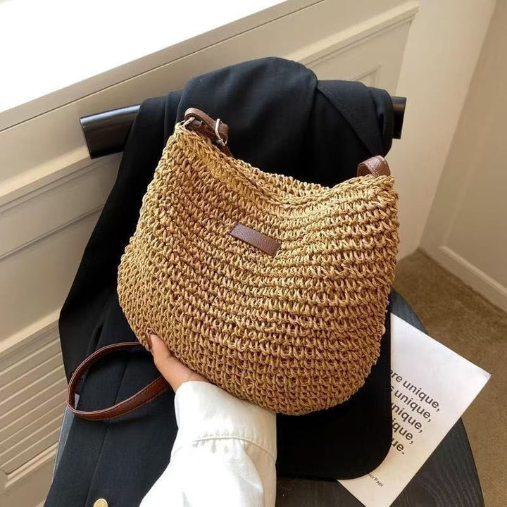 Practical handbag made of woven natural material Stornfield