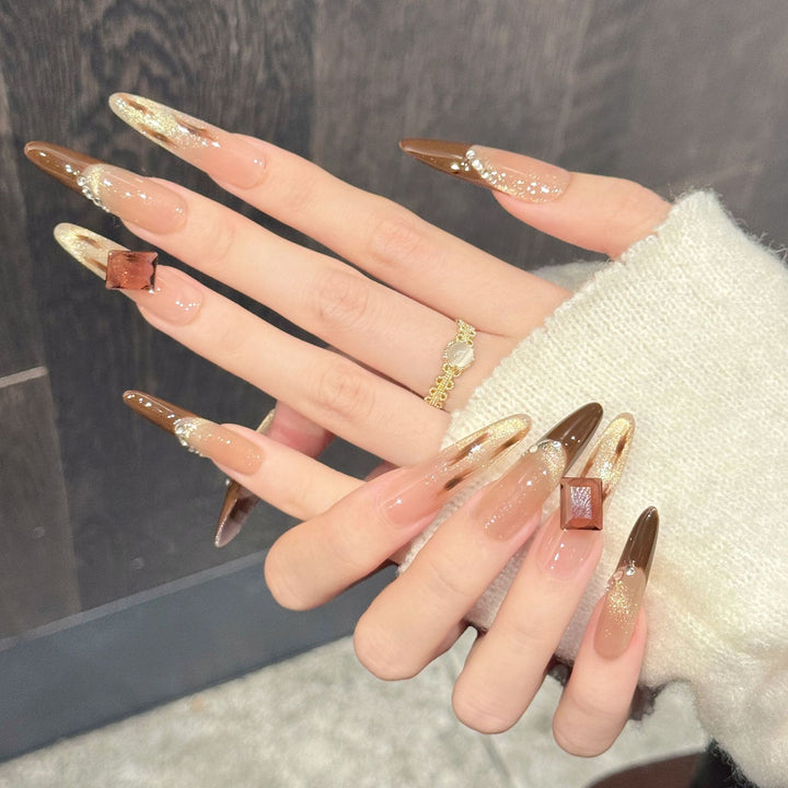 Luxurious Press-On Nail Art Set with Glittering Accents