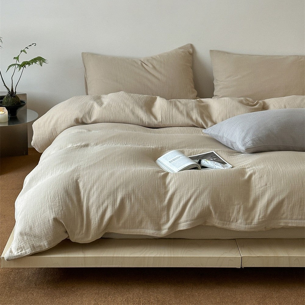 Bed linen set made of enzyme-washed cotton with a light texture