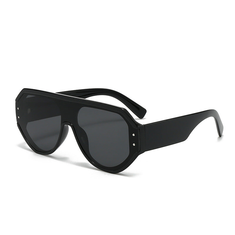 Women's fashionable oversized sunglasses with wide frame Stornfield