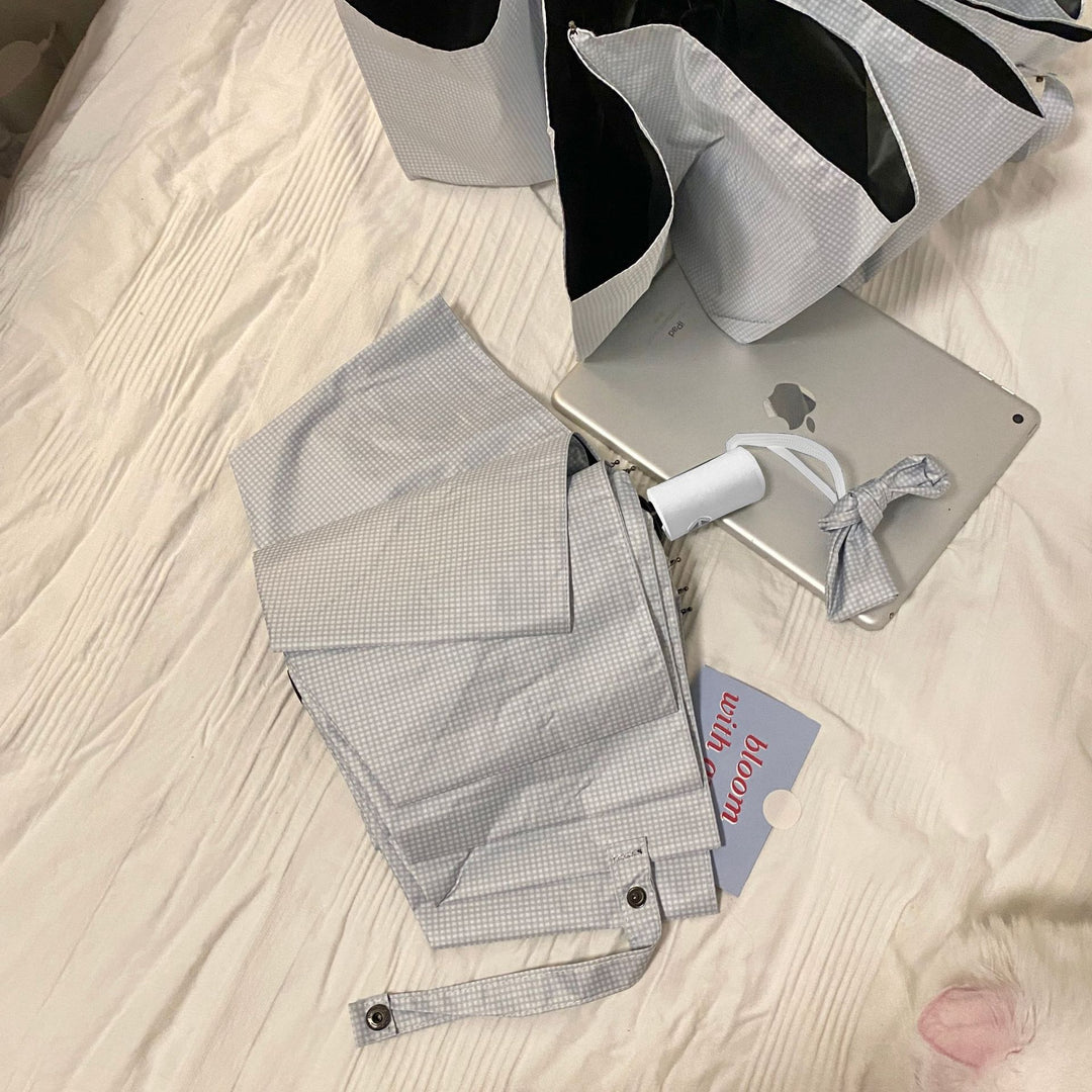 Ladies elegant folding umbrella with classic check pattern Stornfield