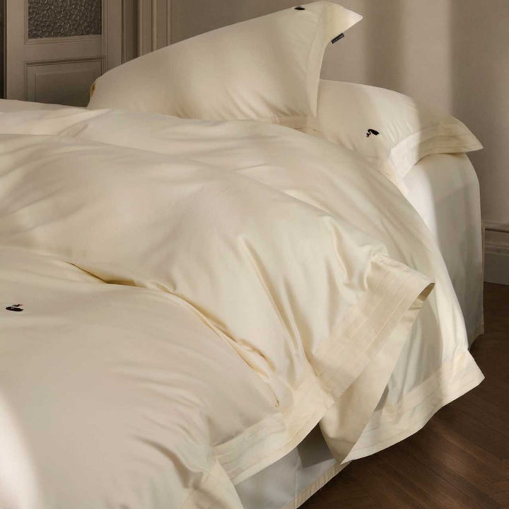 Breathable Long-Staple Cotton Duvet Cover Set with Micro-Embroidered Logo and Envelope Closure