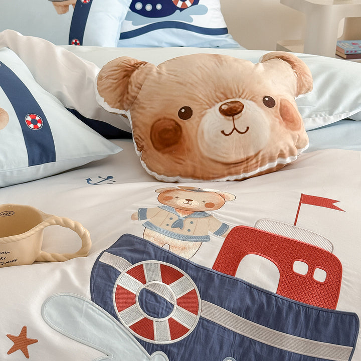 Kids bedding set with nautical bear print and soft cotton blend
