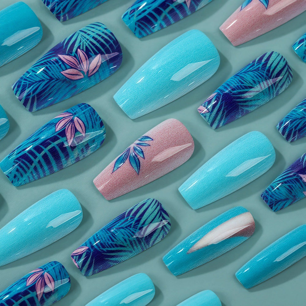 Artificial nails in exotic palm design Stornfield