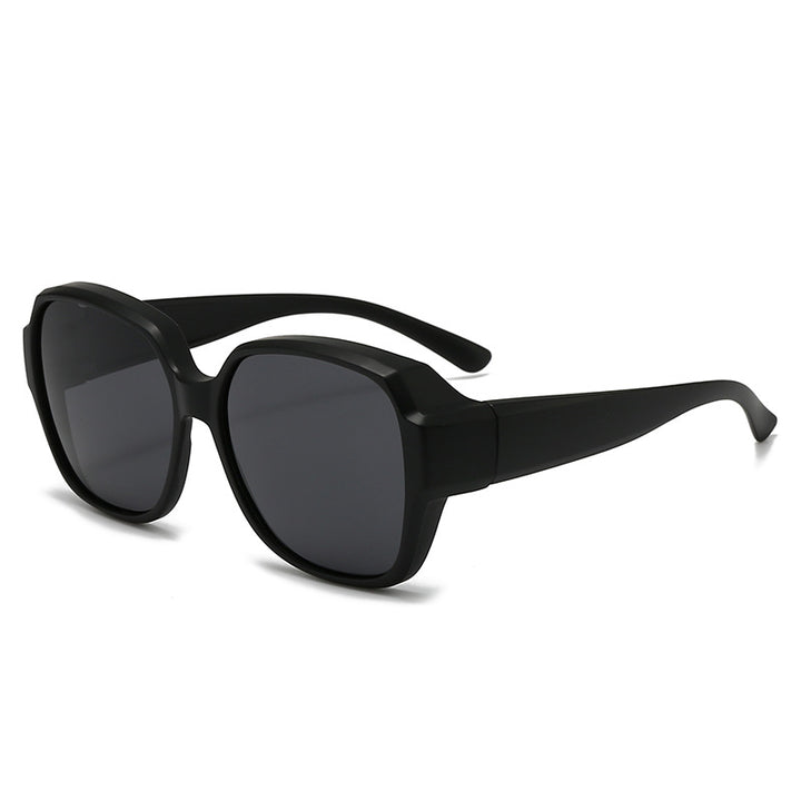Vintage-Inspired Oversized Square Sunglasses