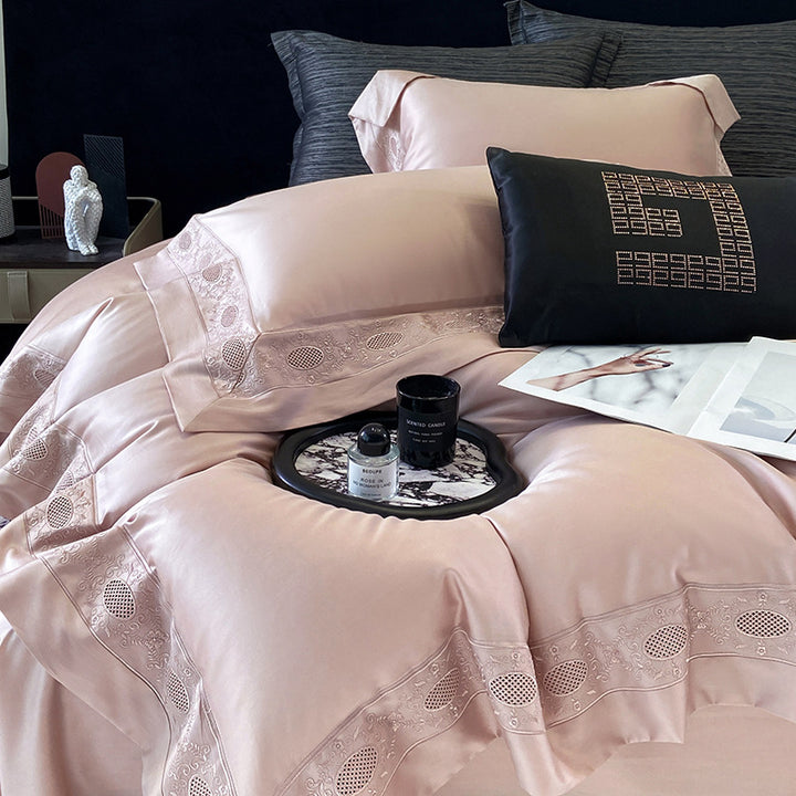 Elegant cotton satin bed set with jacquard-woven contrast border