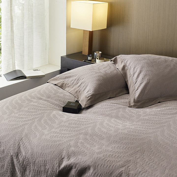 Washed Cotton-Linen Textured Duvet Cover Set with Matelassé Finish and Pillow Shams