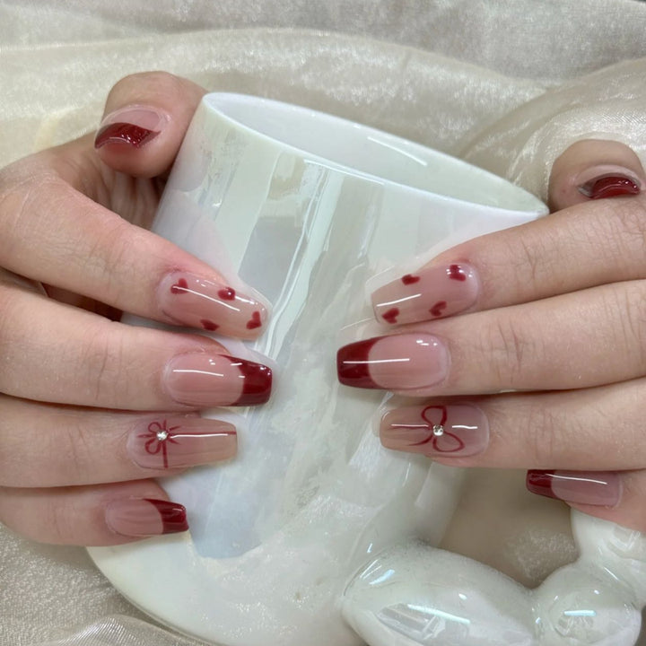 Artistic Heart-Patterned Press-On Nail Set Stornfield